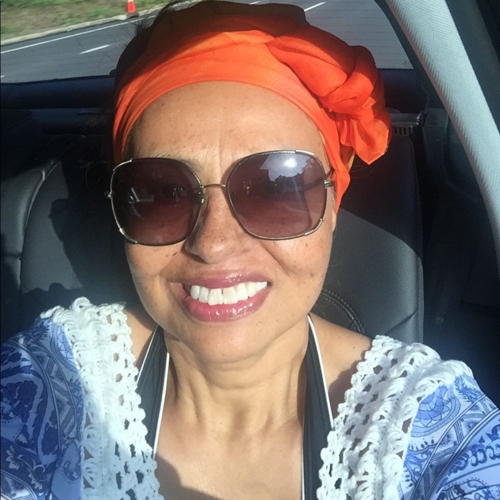 Meet your Posher, Cristina